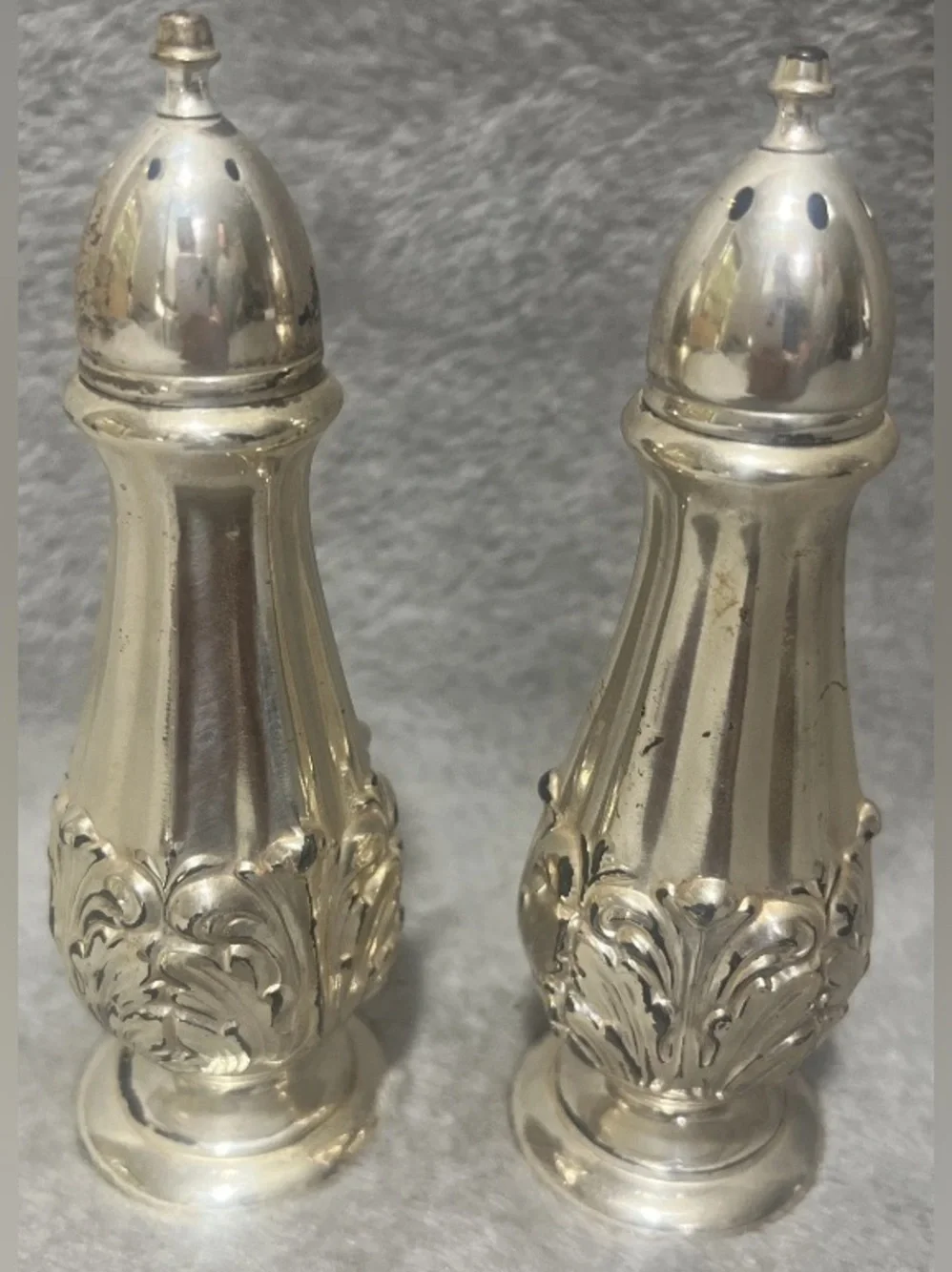 Vintage Pair Weidlch Bros WB Mfg Co Ornate Silverplate Salt Pepper Shakers